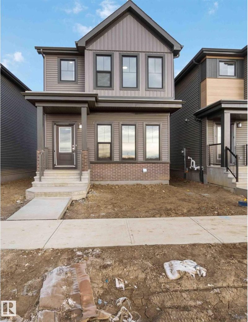 5452 Hawthorn Ru SW