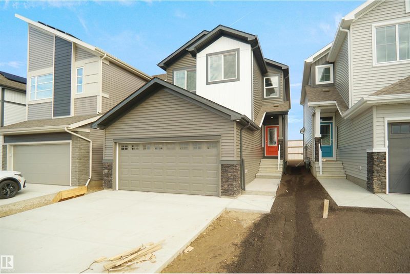 6327 175 AV NW, Edmonton, Alberta T5Z 0V6