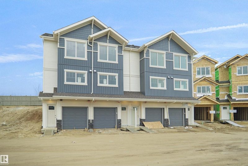 #10 531 Merlin Landing NW, Hawks Ridge — new townhouse, photo 1