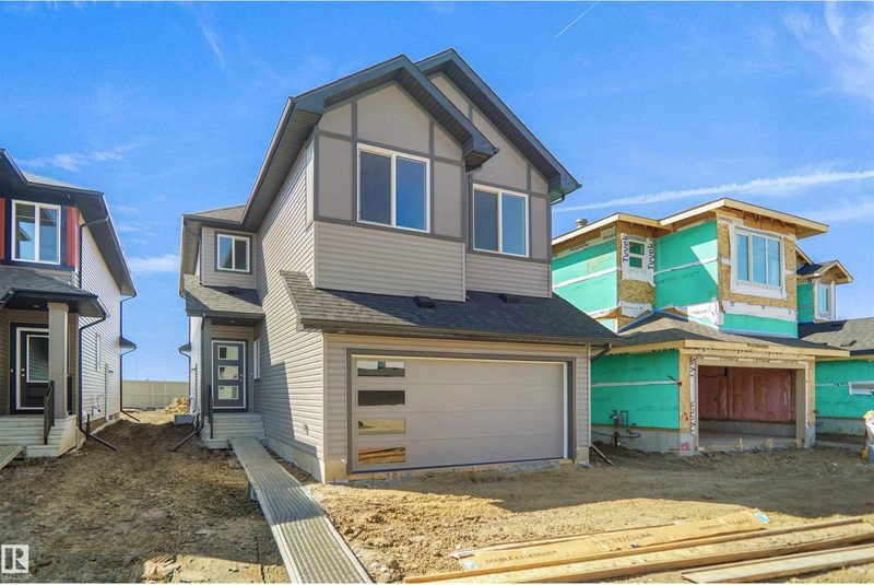7239 182 Avenue NW, Crystallina Nera East — new house, photo 1