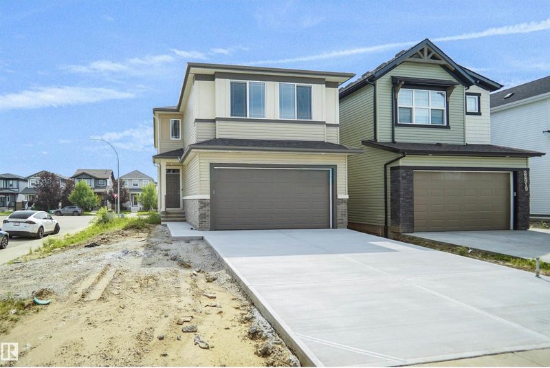 22915 95 AV NW, Edmonton, Alberta T5T 7H6