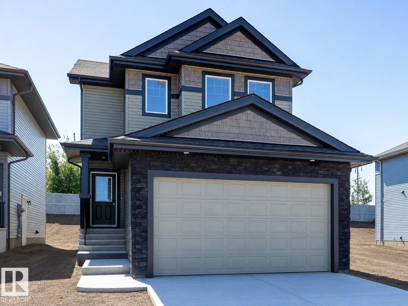 89 Silverstone Drive, Silverstone — new house, photo 1
