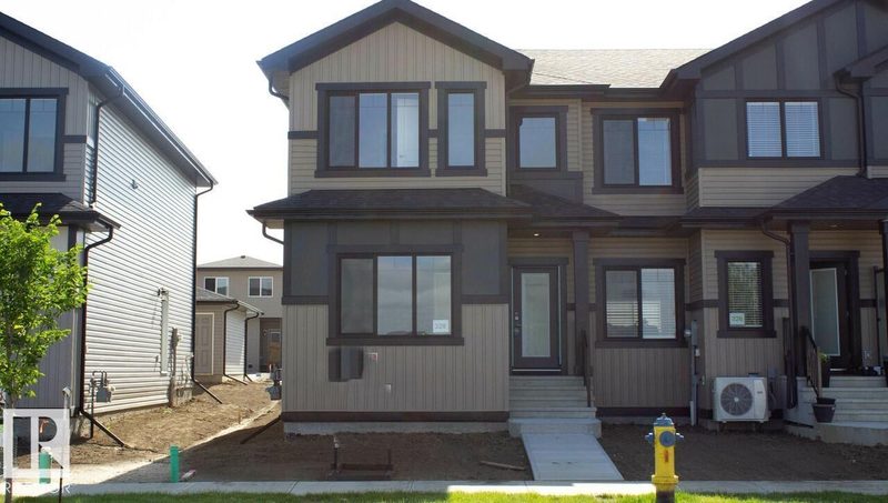 328 Hawthorne Way