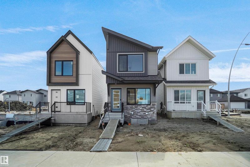505 177 AV NE, Edmonton, Alberta T5Y 4K2