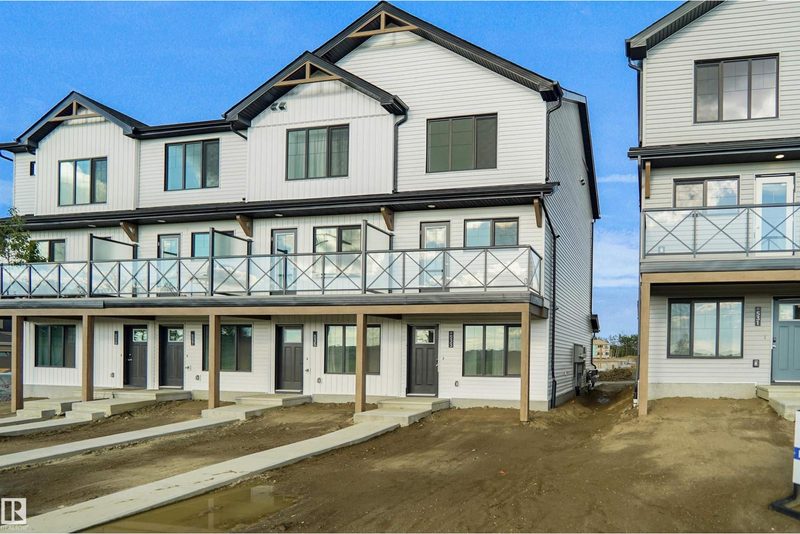 533 ASTER DR NW, Edmonton, Alberta T6T 2N8